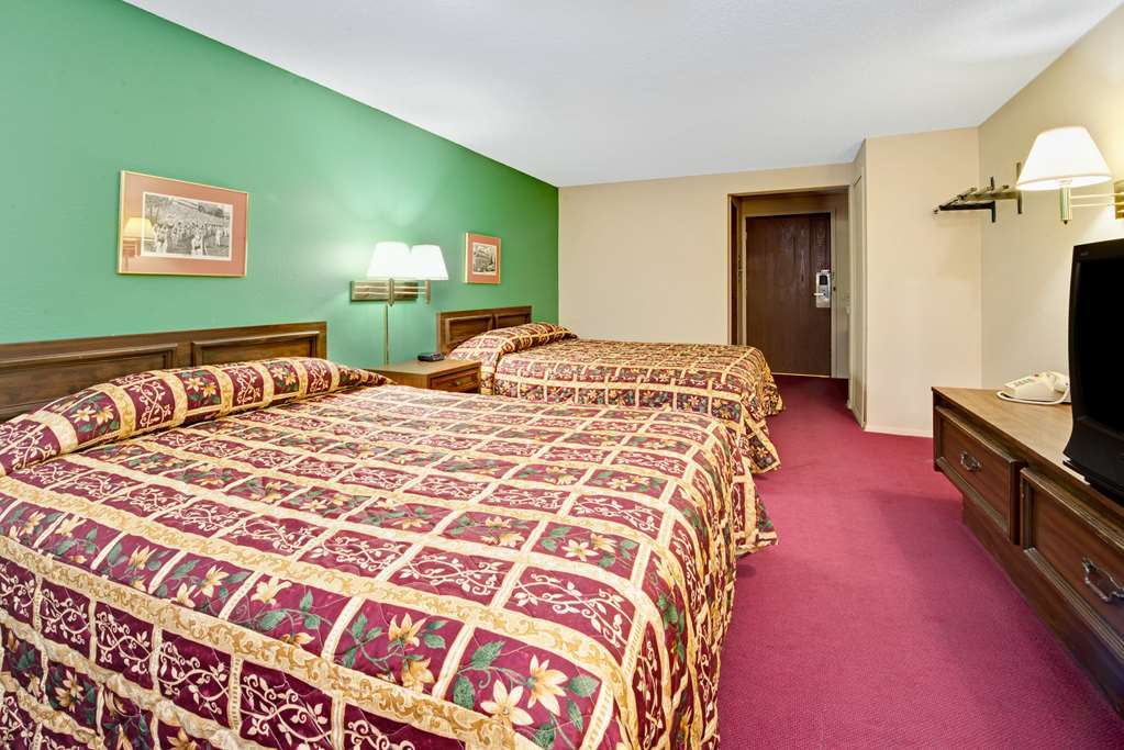 Super 8 By Wyndham ShelbyvilleShelbyville  Szoba fotó